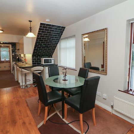 Hunters Moon Annexe Villa Fulford  Buitenkant foto
